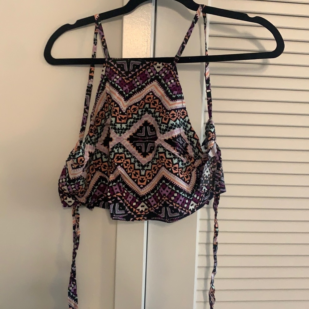 Patterned, tie crop top
